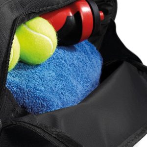 gym bag with shoe compartment to keep wet shoes & items separate from clen items.